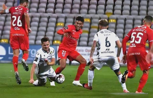 开云官方首页-包含关键战罗马备战葡超；官宣签约细节流出；更衣室稳定；赛程密集仍需轮换的词条