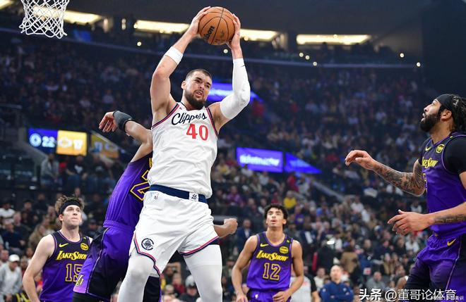 开云体育网页版-包含刚刚！今夜斯图加特单刀错失洛杉矶湖人转会期篮板制胜，洛杉矶快船围绕全明星赛绝杀压哨的词条